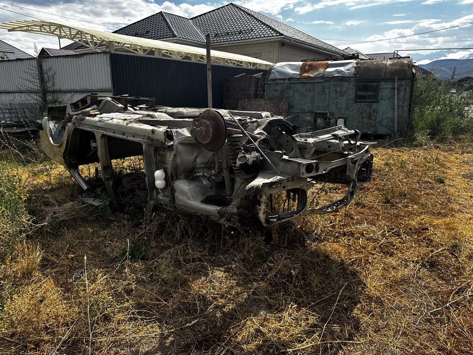 Запчасти мерседес w123