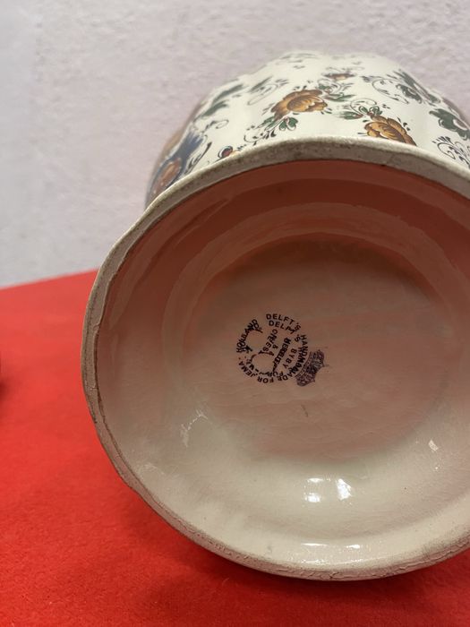 Холандска порцеланова ваза на делфт