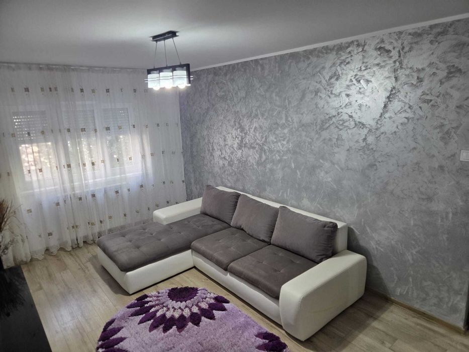 Inchiriez apartament 2 camere