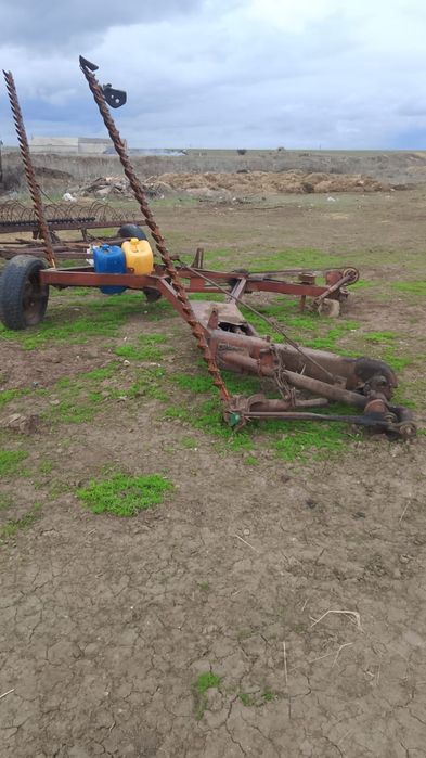 Продам трактор с косилкой срочно