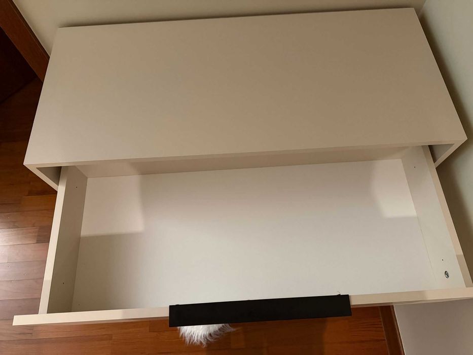 Продам Камод белый