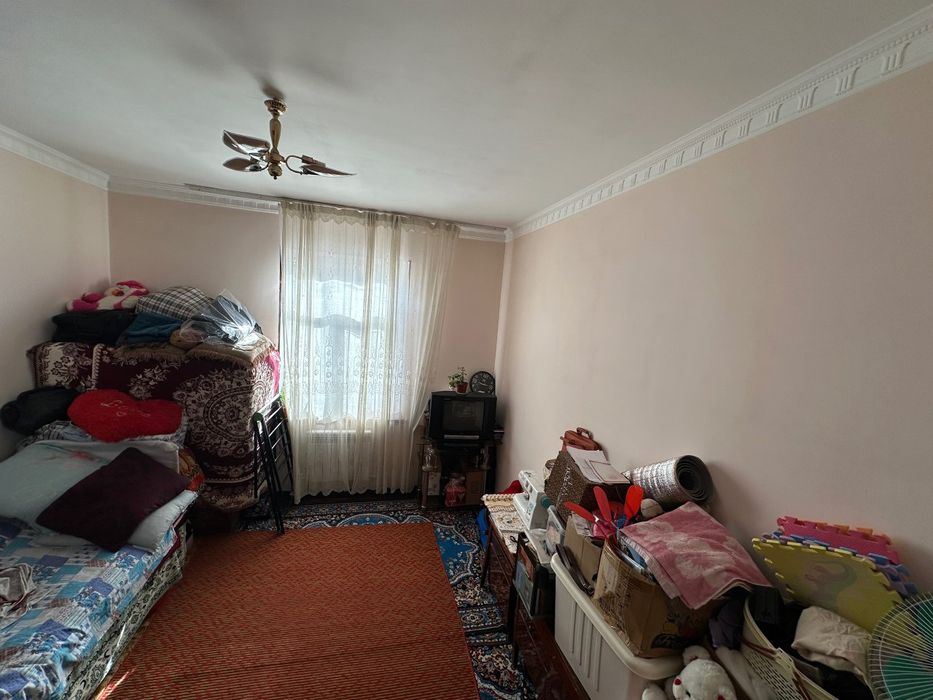 Продам Новый квартиру! Одно подездное Дом кирпичный адрес 6 микр возле