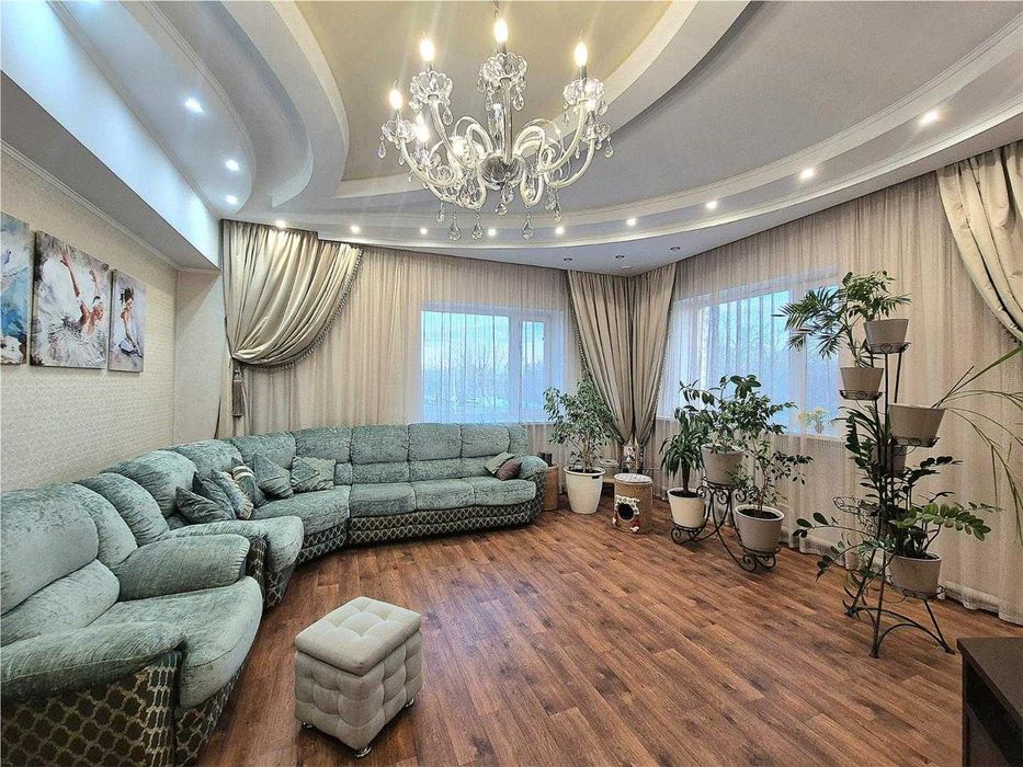 Продам уютный трёхуровневый коттедж в экологически чистом районе