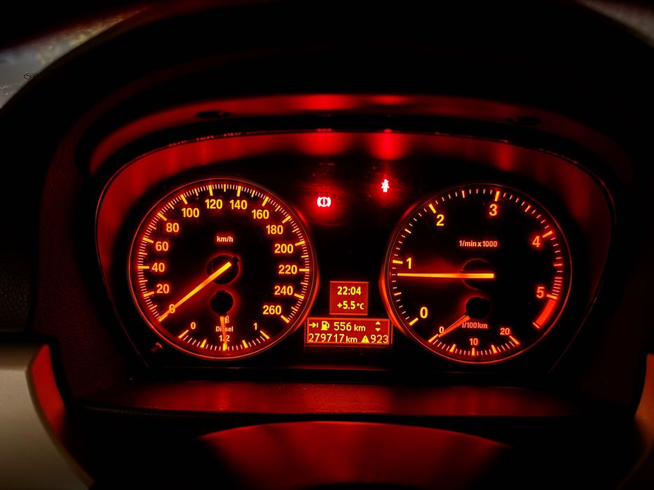 Vând BMW Seria 3 E90 Facelift Euro 5