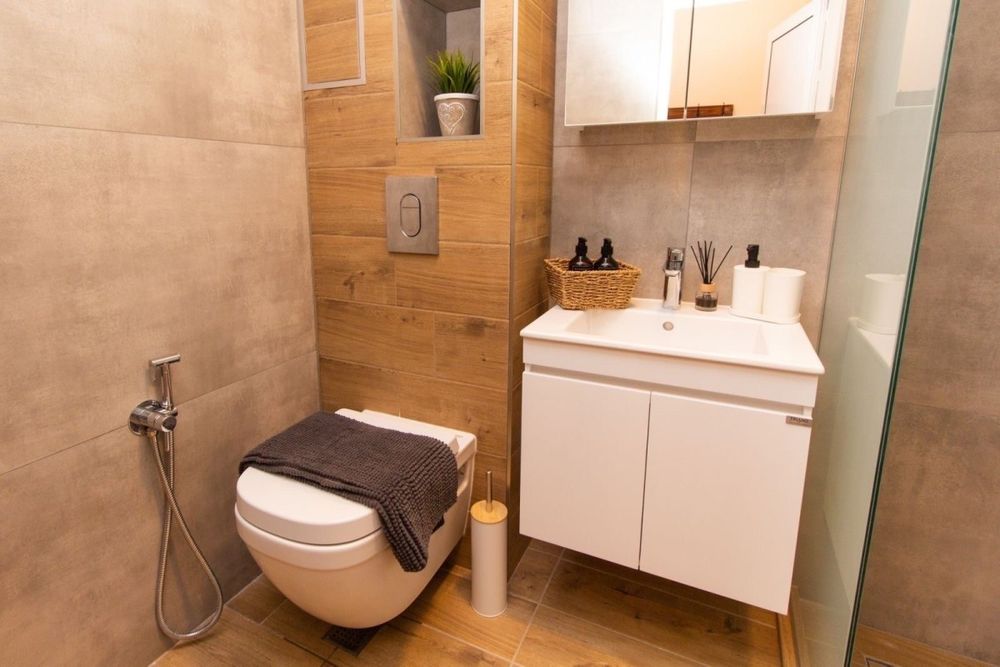 Тристаен луксозен апартамент в Кършияка