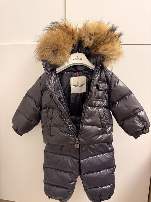 Compleu Moncler geaca si pantaloni