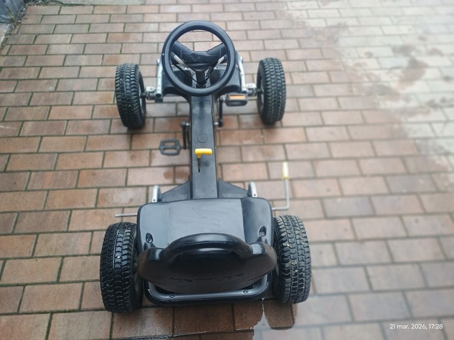 Vând cart copii 6-11 ani