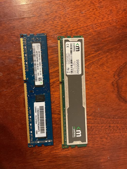 Vând plăcuțe RAM de 2 gb și 4 gb(în toată țara prin Olx Livrare)