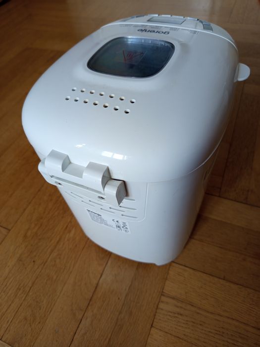 Пекарна / машина за хляб