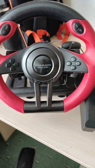 Игровой руль для PS  и компа