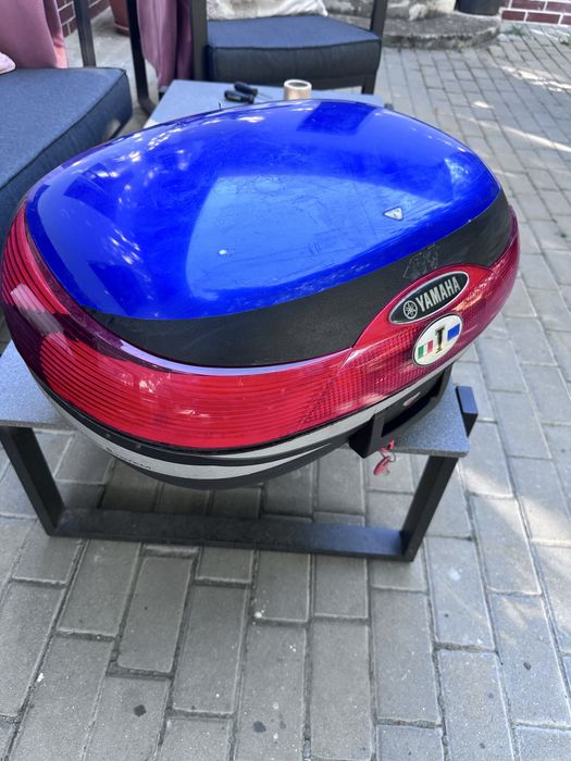 Topcase Yamaha 45L cu placa si 2chei