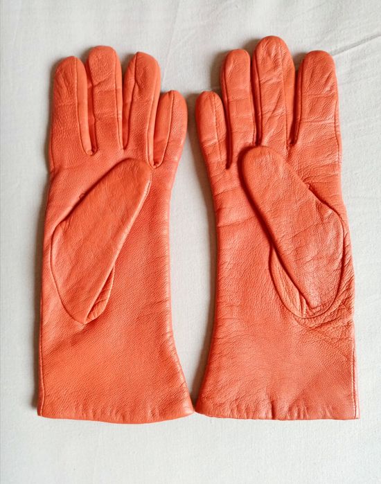 Ръкавици и шапка естествена кожа и велур