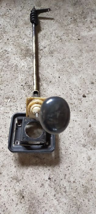 Vind piese trabant 1.1   caseta dir. Volan   electromotor si