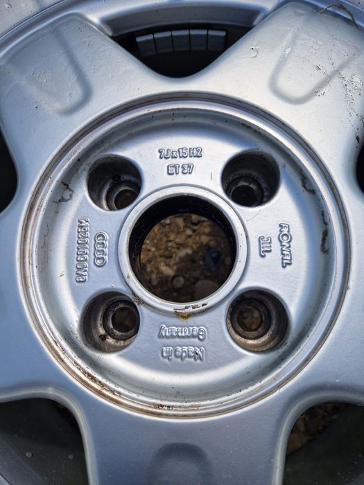 Jante aliaj Audi B4 ET37 R15