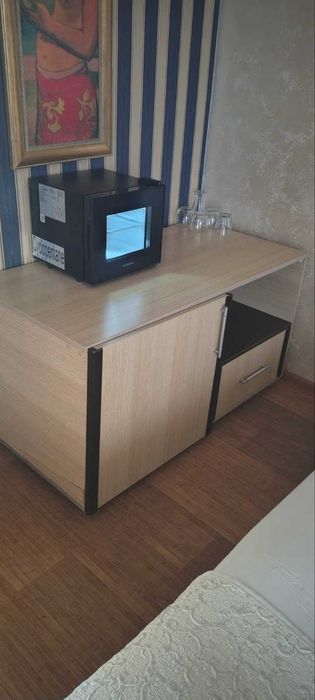 Шкаф с чекмедже- 2 бр