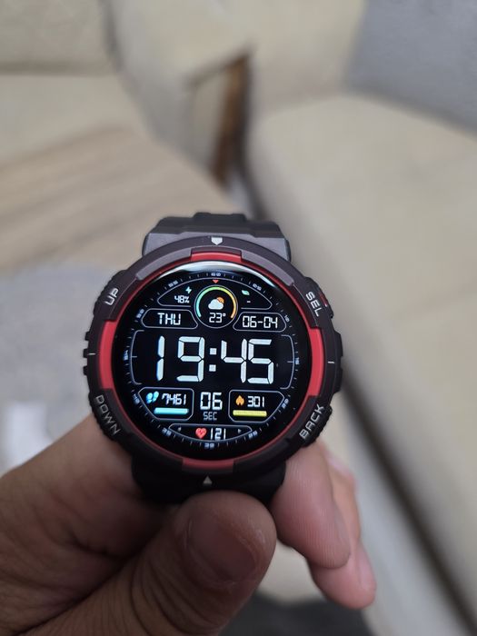 Смартчасовник Amazfit Active Edge