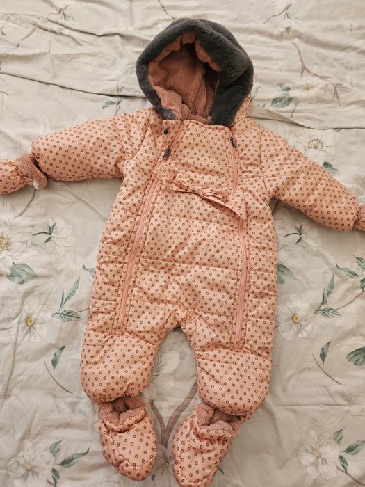 Бебешки ескимос/космонафт