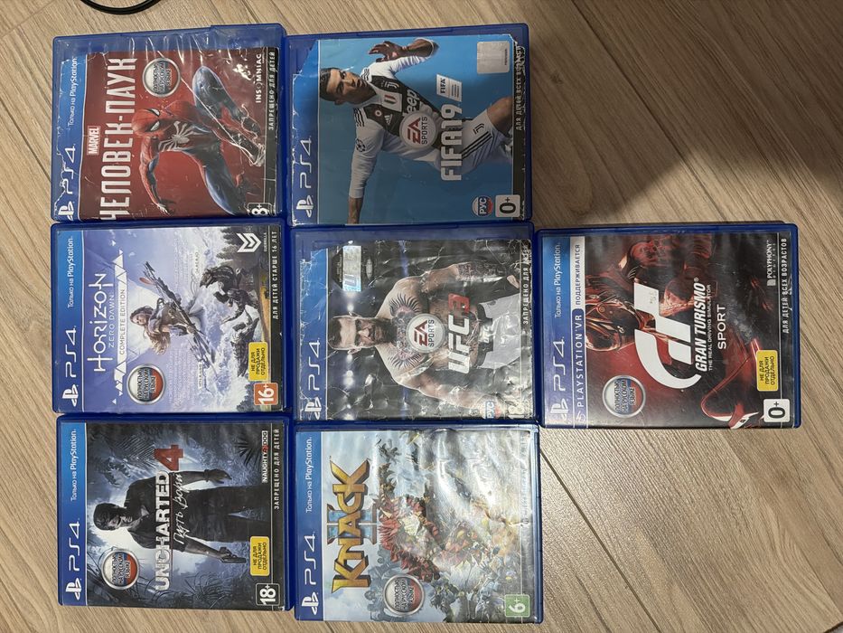 Продам Sony PlayStation 4