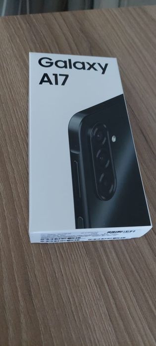 Продам самсунг а 17