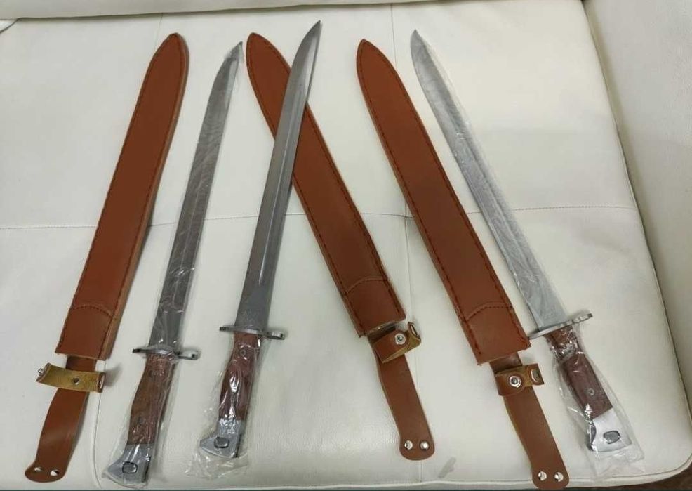 Cuțit Vânătoare 50 cm / model AK47 + husa piele