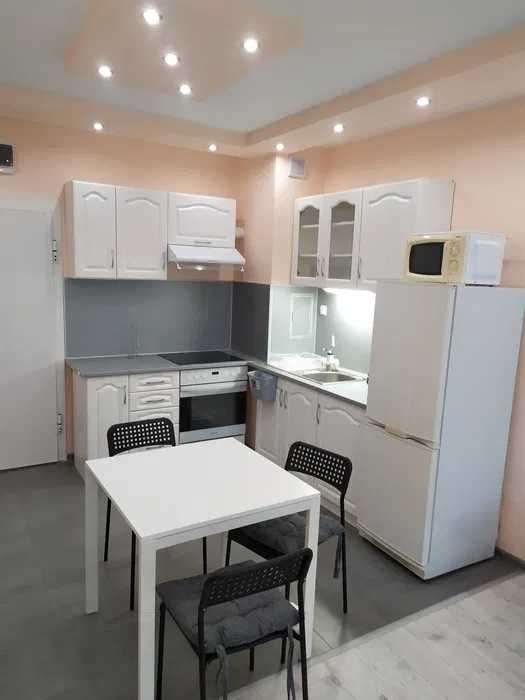 Дава се под наем Двустаен апартамент в София, Обеля 2 - 65 кв.м за 440 € - Снимка #1