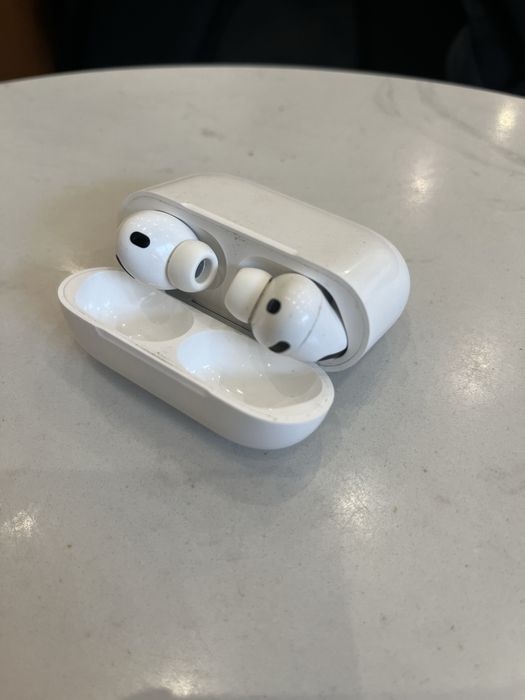 Продам Наушники Apple AirPods Pro 2hd generation