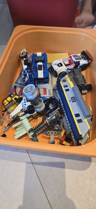 LEGO City, Creator, Techic, Ninjago, Super Heroes, Minecraft, Friends, Disney