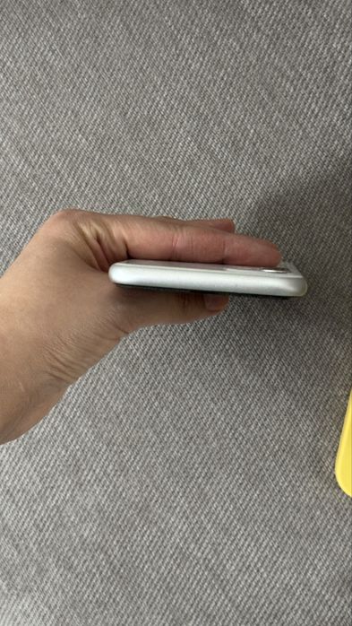 Продам iPhone 11 за 100.000тг