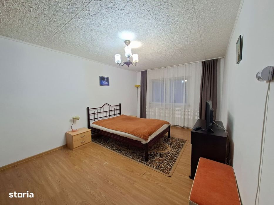 Apartament cu 2 camere decomandat de inchiriat – Vasile Aaron, Strad