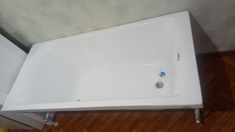 Ванна акриловая б/у