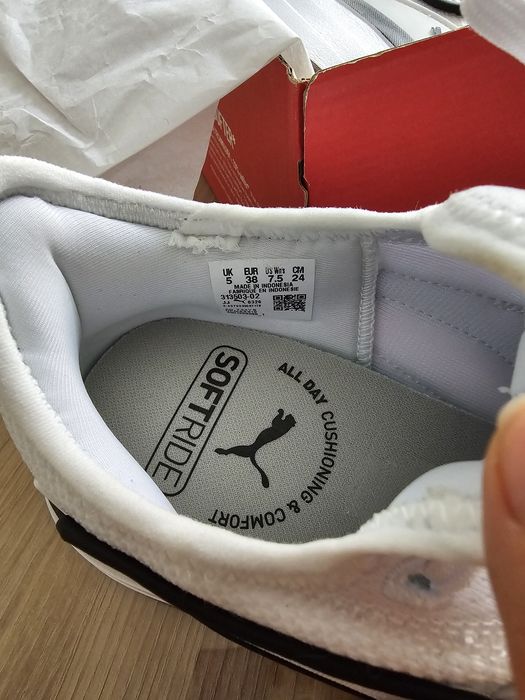 Бели маратонки Puma,