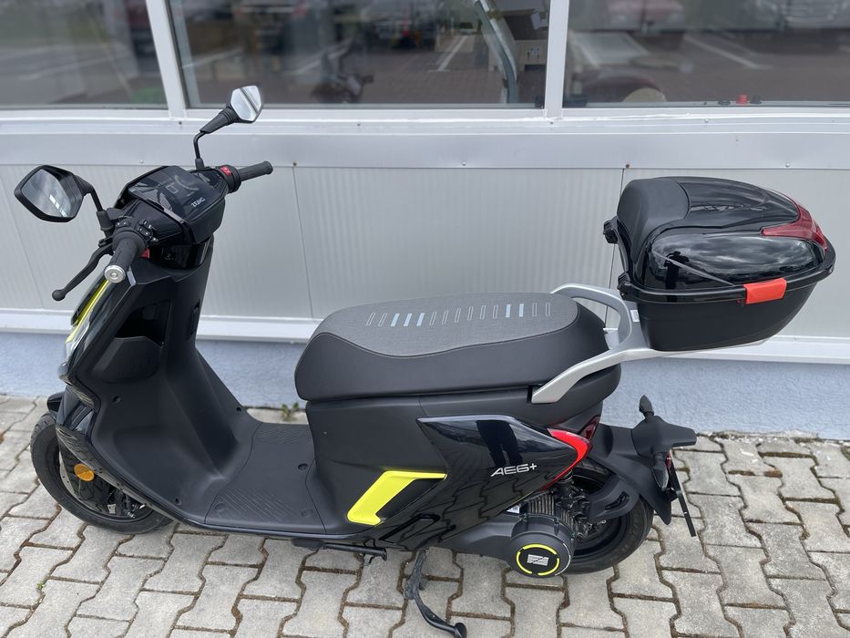 Zeeho AE6+ scuter electric