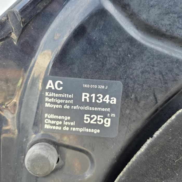 Capota motor Volkswagen Golf 5