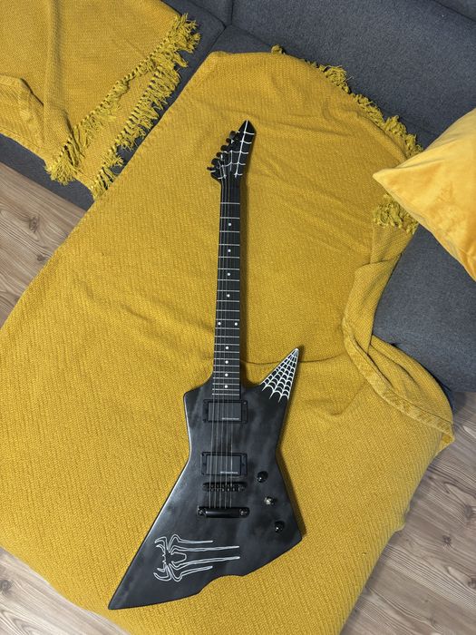 Chitara electrica custom Explorer