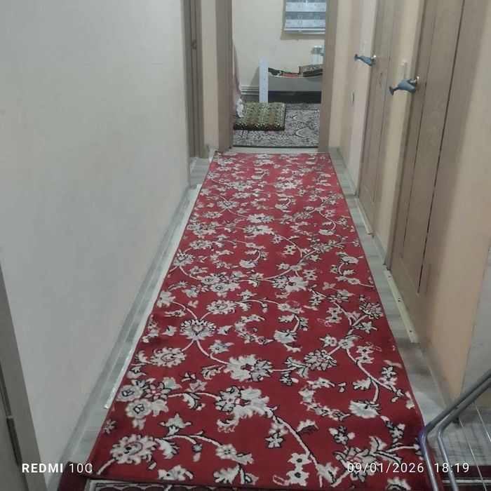 Guliston shahar Yangi bozorda kvartira sotiladi