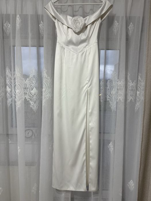 Rochie mireasa sau majorat