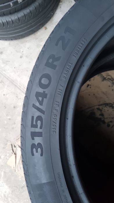 2 Anvelope Vară Continental 315 40 R21  Stare Impecabilă