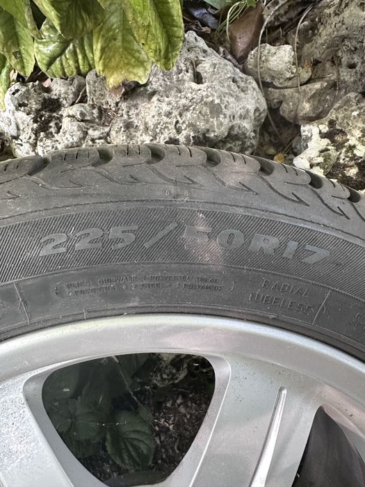 Комплект джанти със зимни гуми Дебица 17" Audi, Volkswagen