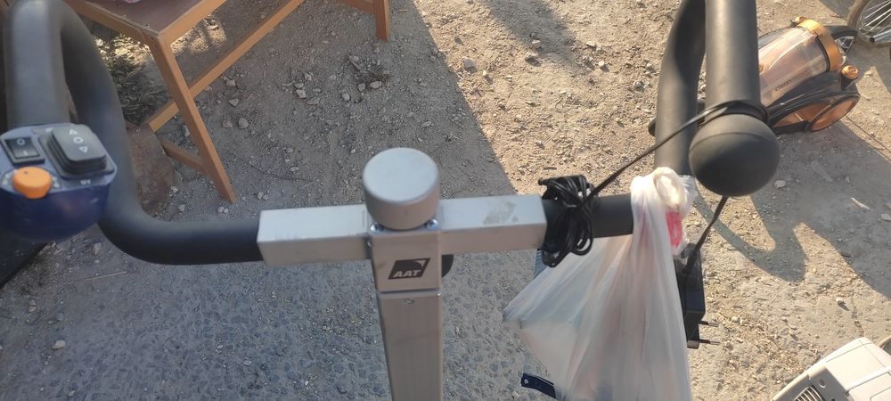 Fotoliu rulant pt invalizi