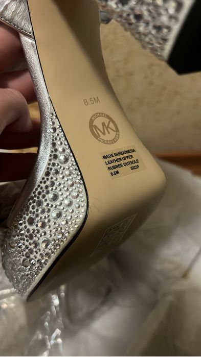 Майкл Корс оригинал. Продам. Новые. Оригинал