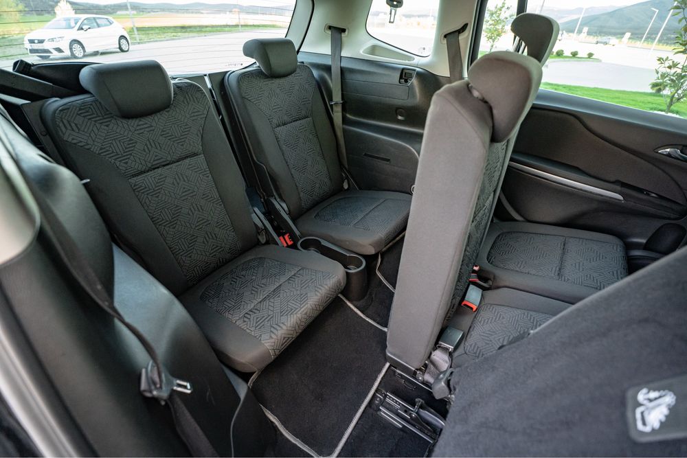 *Rate* Opel Zafira 1,4 Benzina 2018 *7 Locuri*