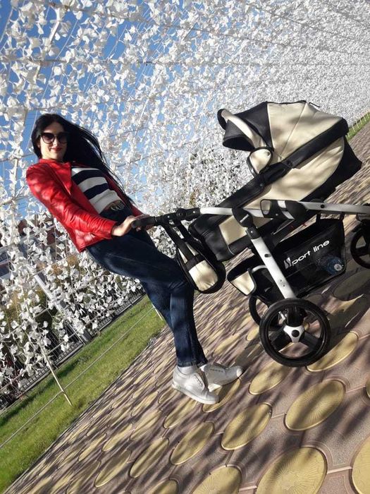 Продам коляску 3 в 1