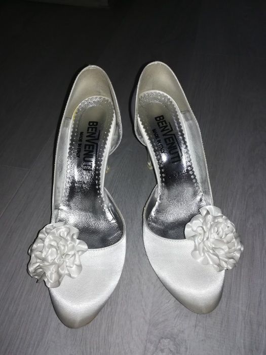 Pantofi mireasa mărimea 37