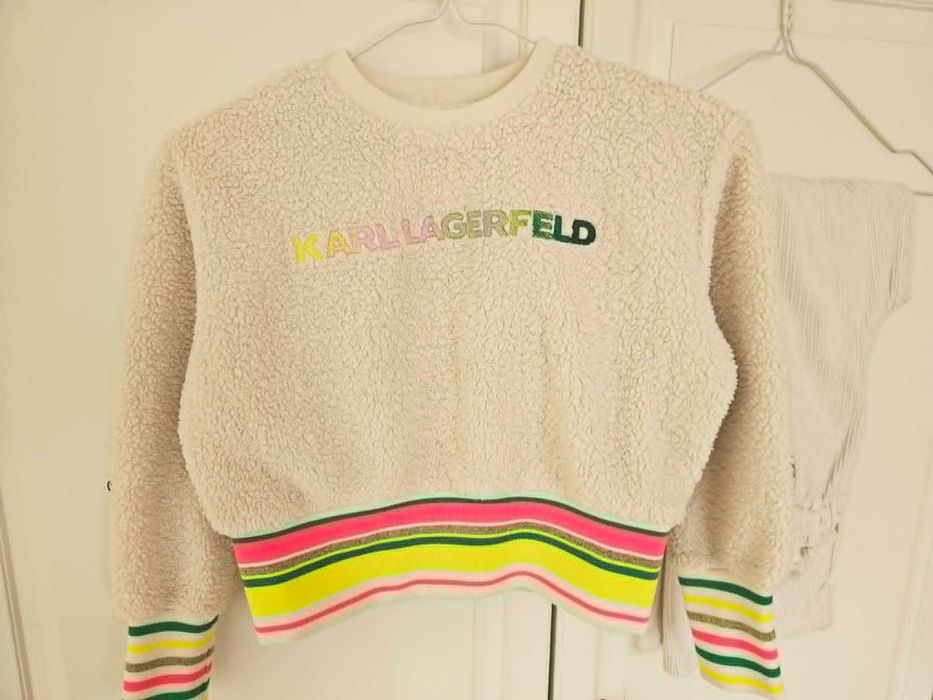 Момичешки комплект Karl Lagerfeld суитшърт и zara джинси 138 см