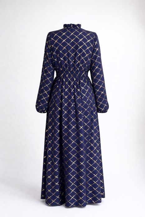 Элегантное длинное платье 48-50