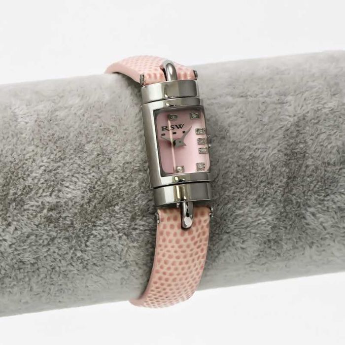 Нов швейцарски кварцов часовник - гривна RSW с диаманти 0,07 карата