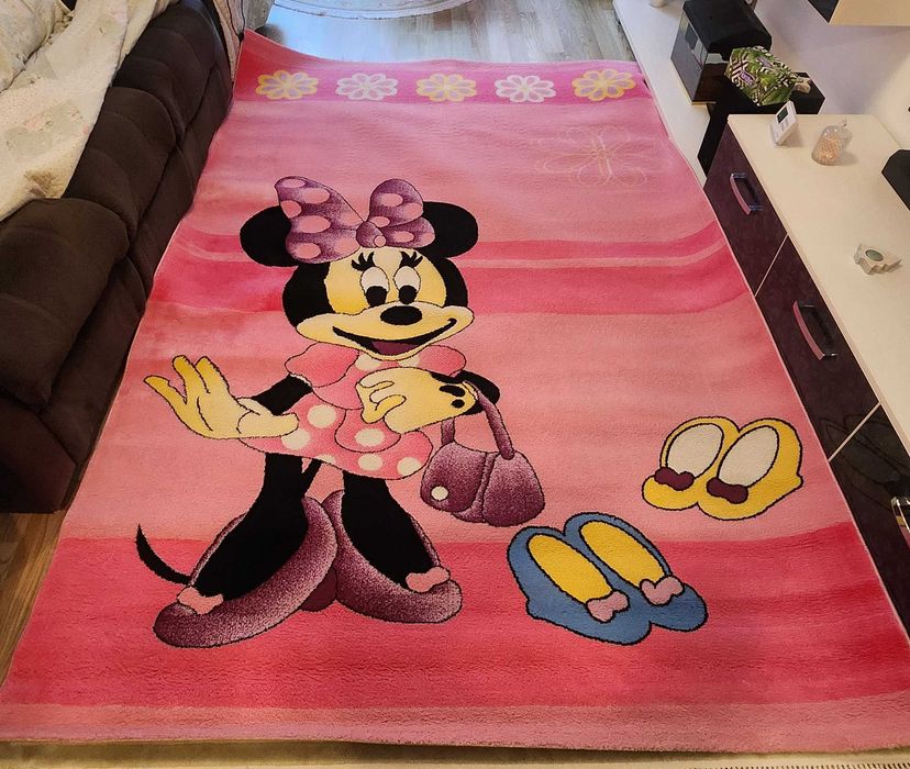 Vand covor model Minnie marime 2/3 - 6mp