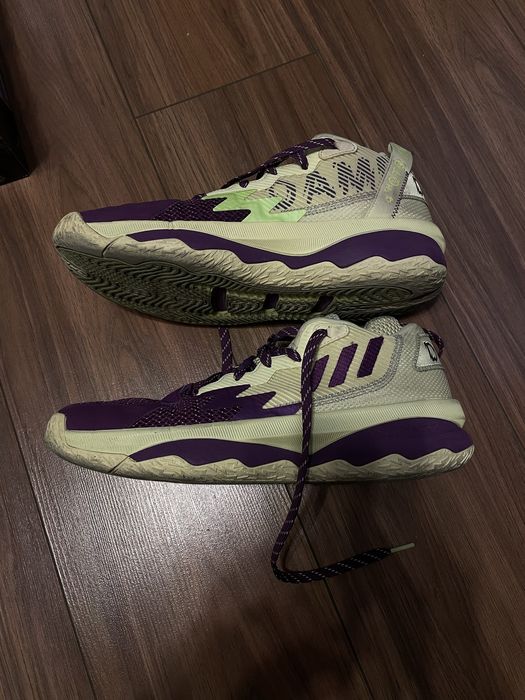 Оригинальные кроссовки Adidas