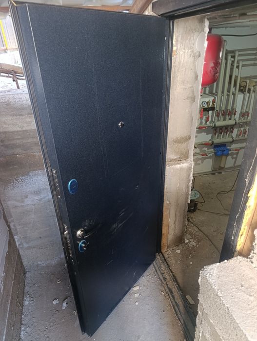 Двери металлические