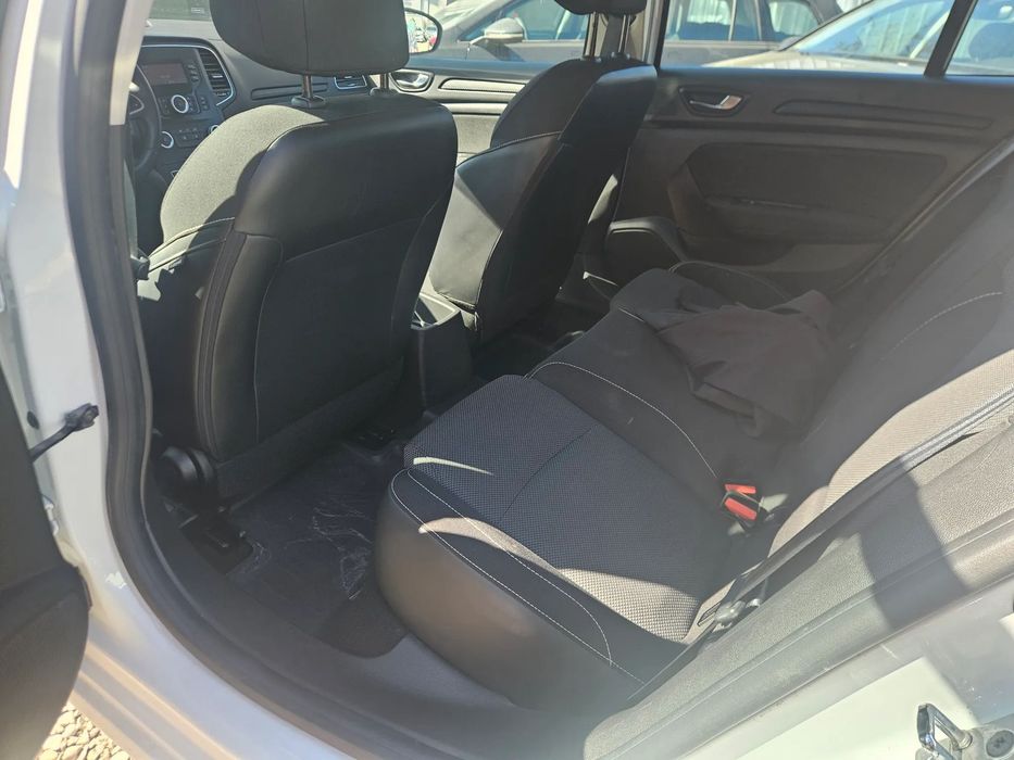 Renault Megane SEDAN 1.33tce manuala 6 trepte 2020 CumpRoNouLeasingOperational TVA de